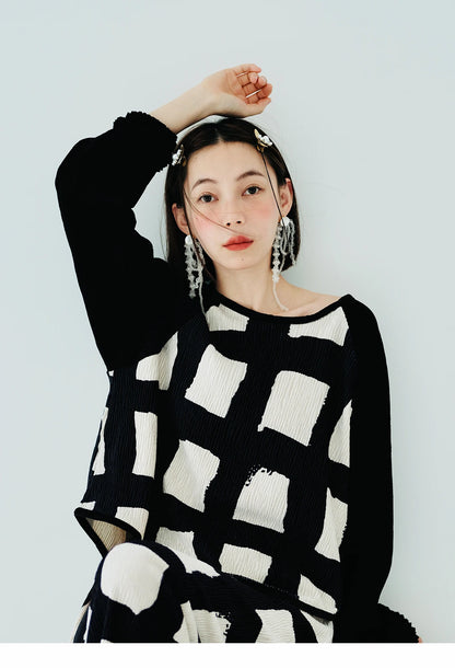 Clara Graphic Sweater