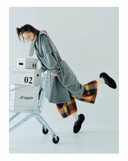 Éloïse Grey Pocket Midi Dress - Contemporary Elegance