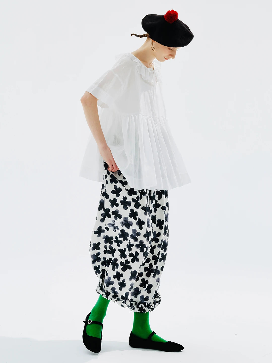 Monochrome Floral Bloom Pants