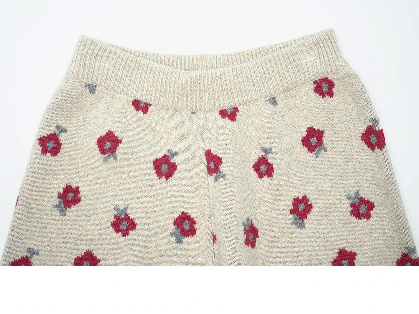 Floral Woolen Knit Shorts