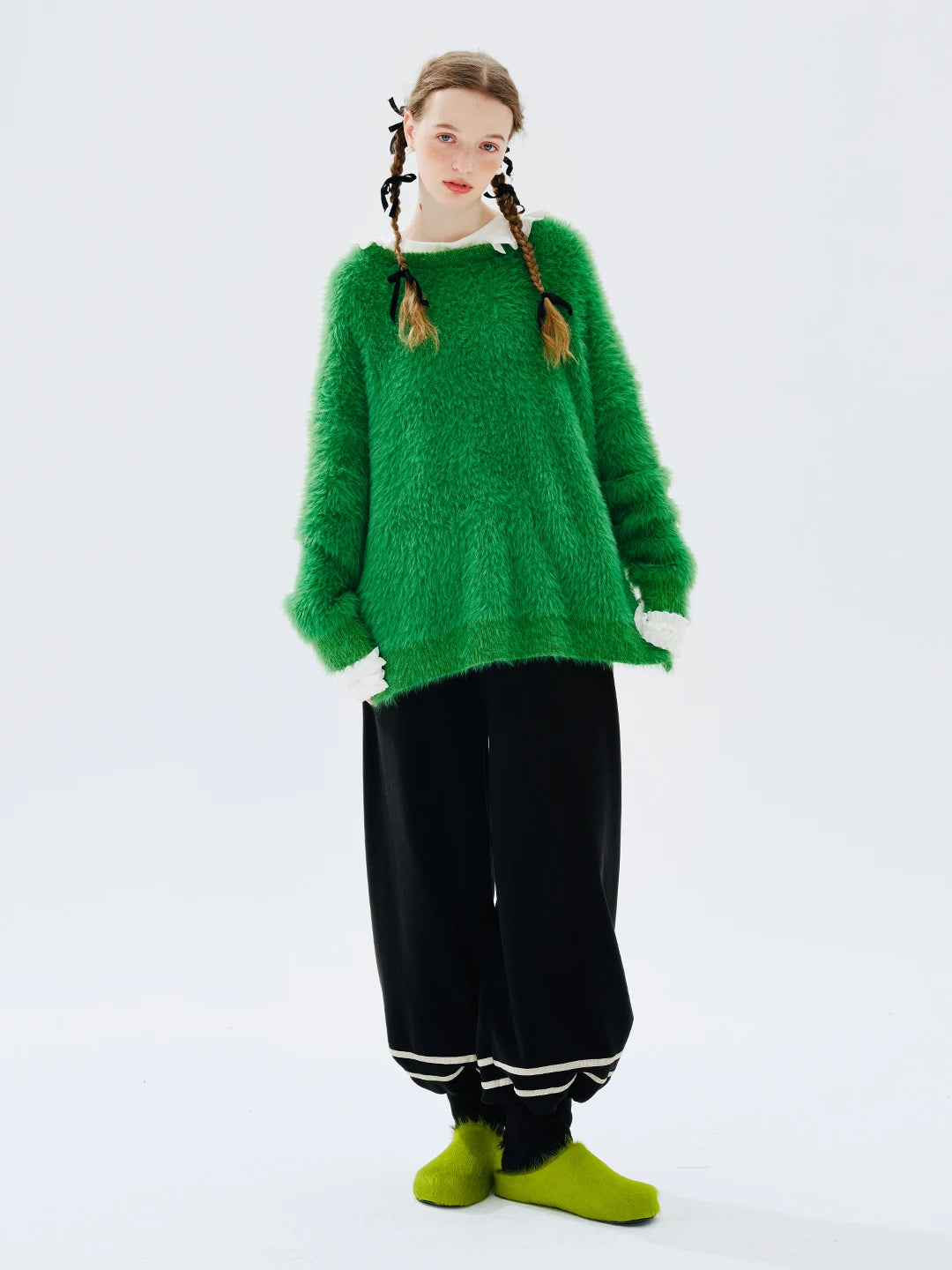 Élise Fuzzy Green Sweater